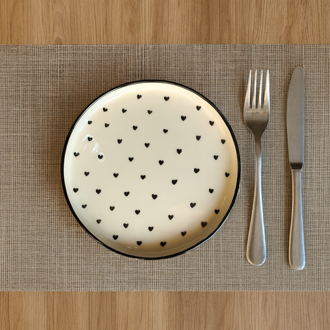 8 inch Classic Plate ( Glossy Off-White with Black Hearts )