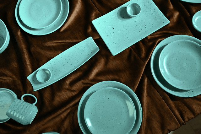 <h2>Firozi Matte with Black Specks</h2>