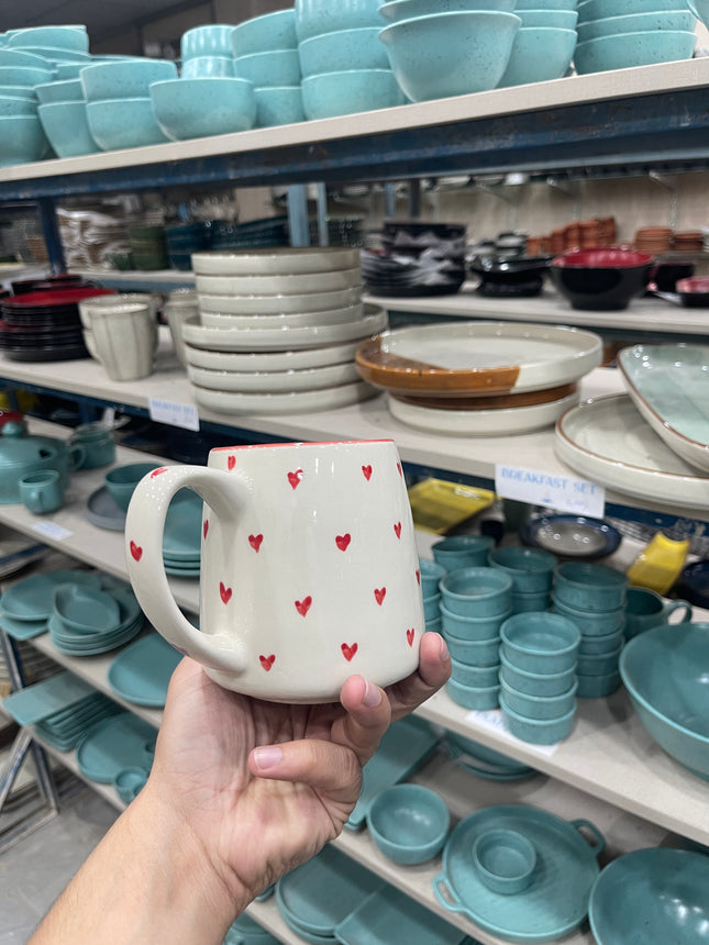 Leftover Everyday Mug ( Glossy Off-White with Red Hearts ) ( 550ml )