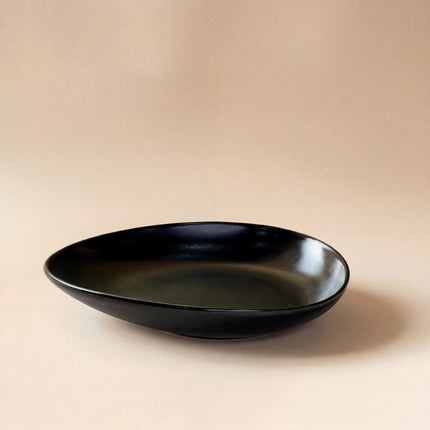 11"x9" Triangular Platter ( Textured Black Matte )