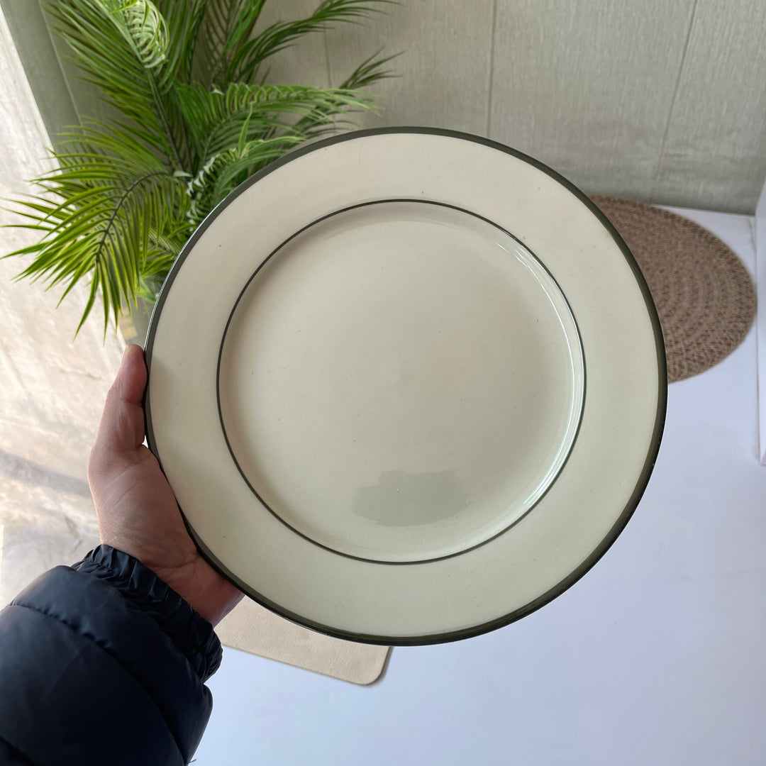 Leftover 10 inch Flat Plate ( Glossy Off-White with Dark Green Rim and Inner Line )