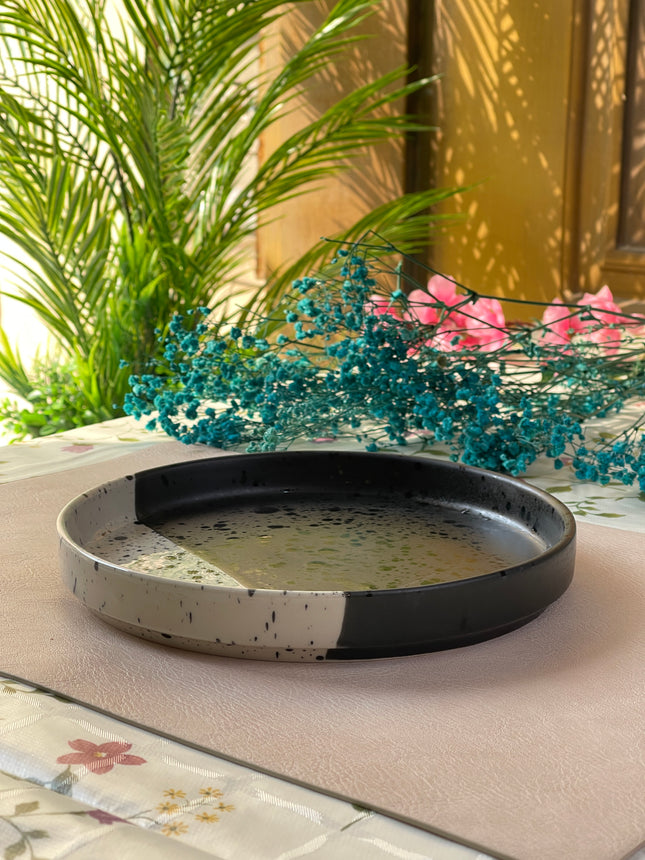 8 inch Classic Plate ( Eclipse )