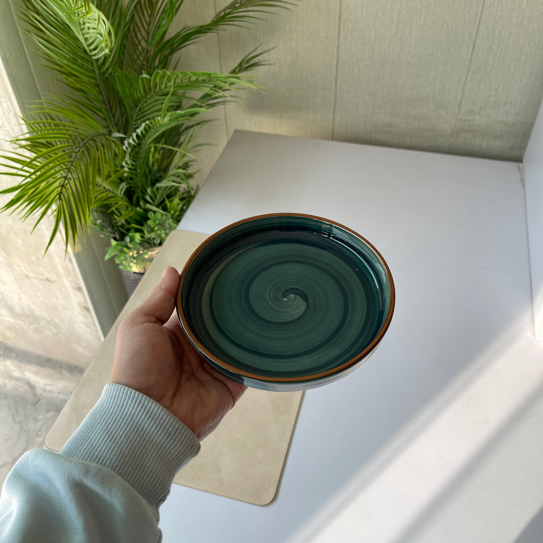 Leftover 6 inch Classic Plate ( Peacock Green Colorline )