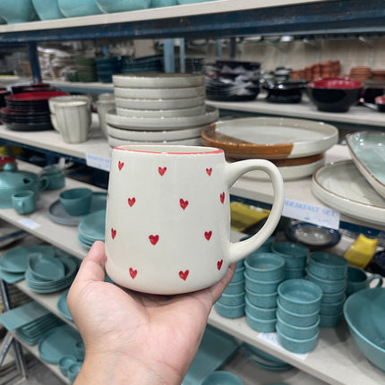 Leftover Everyday Mug ( Glossy Off-White with Red Hearts ) ( 550ml )