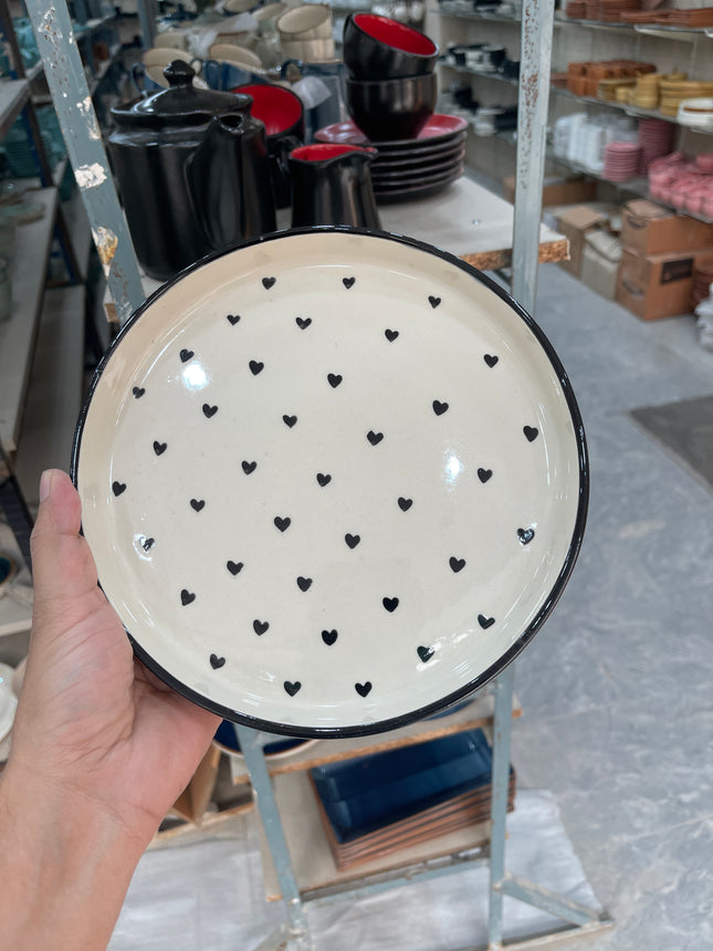 Leftover 8 inch Classic Plate ( Glossy Off-White with Black Hearts )