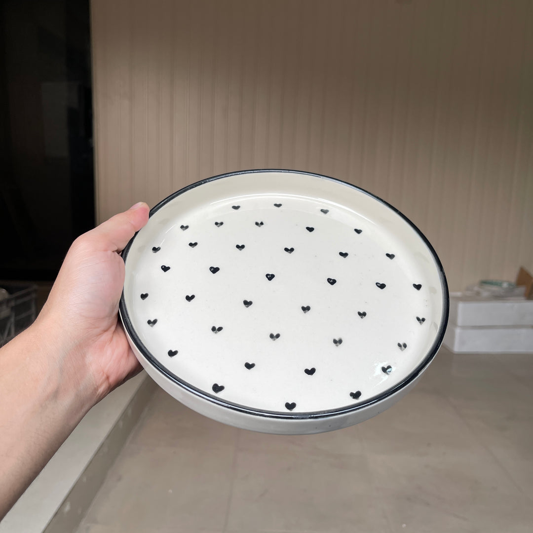 Leftover 8 inch Classic Plate ( Glossy Off-White with Black Hearts )