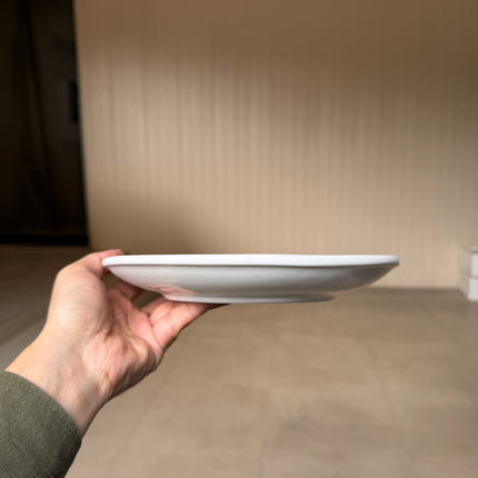 Leftover 8.5 inch Rimless Plate ( Glossy White )