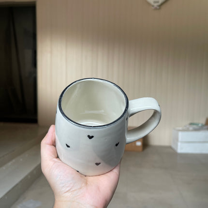 Leftover Everyday Mug ( Glossy Off-White with Black Hearts ) ( 550ml )