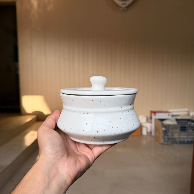 Leftover 5.5 inch Handi ( Snow Cocoa ) ( 700ml )