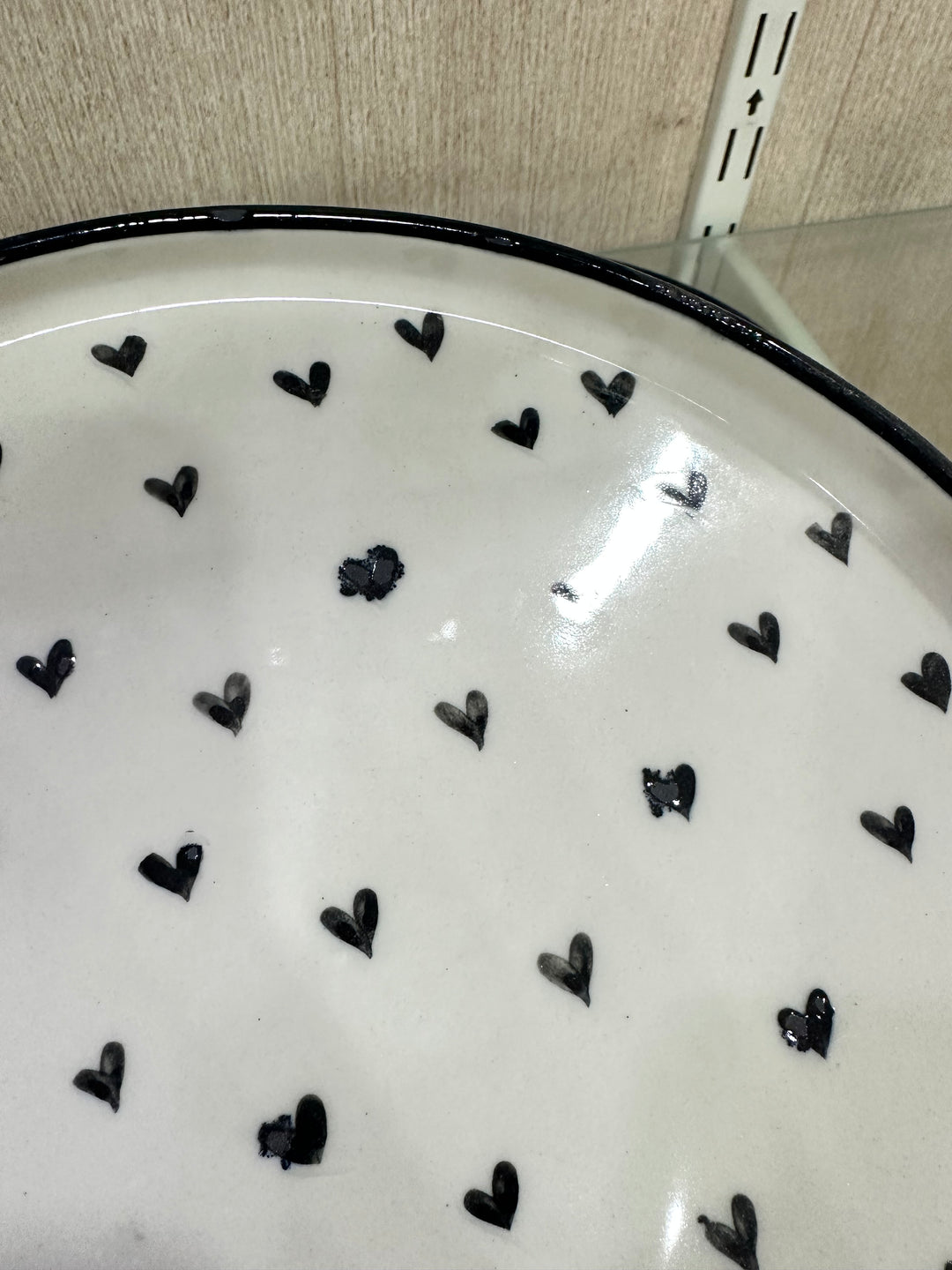 Leftover 10 inch Classic Plate ( Glossy Off-White with Black Hearts )
