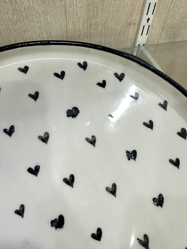 Leftover 10 inch Classic Plate ( Glossy Off-White with Black Hearts )