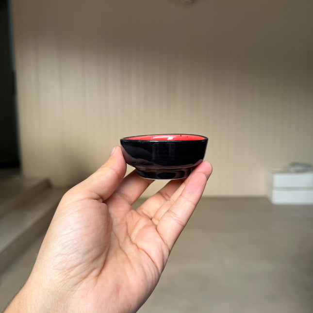 Leftover Round Sauce Ramekin Small ( Outer Black Colorline, Inside Red Colorline )