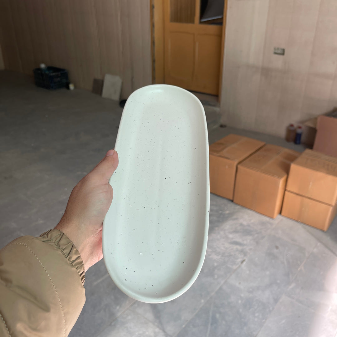 Leftover Oval Serving Platter ( 15"x5" Snow Cocoa )