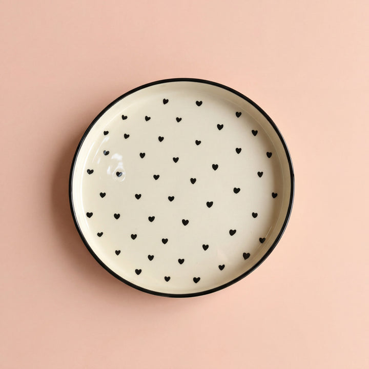 8 inch Classic Plate ( Glossy Off-White with Black Hearts )