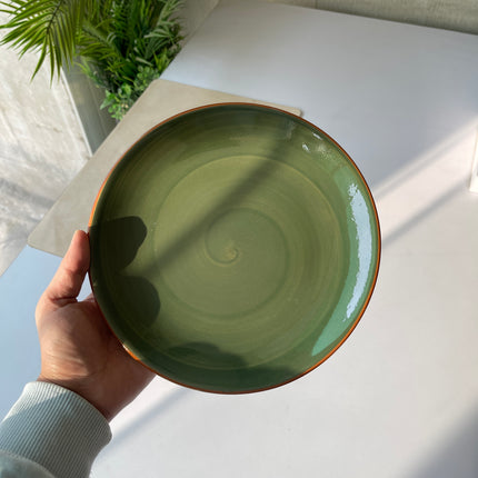 Leftover 8.5 inch Rimless Plate ( Dark Green Colorline )