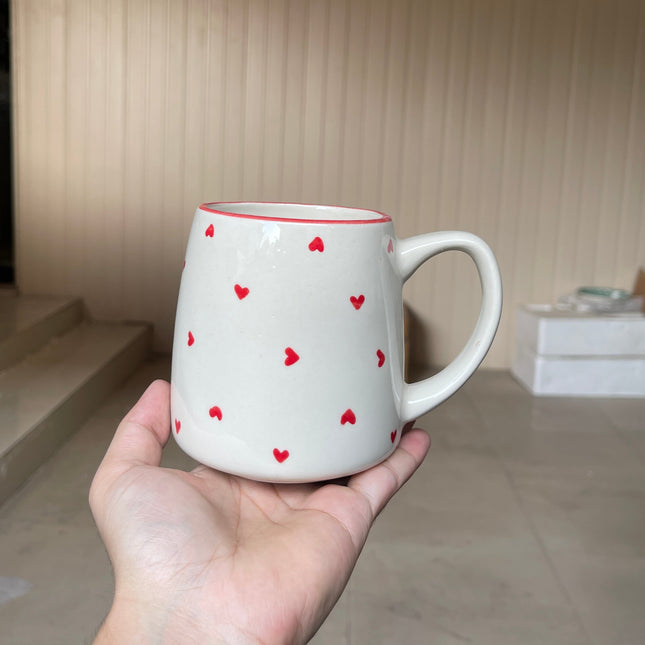 Leftover Everyday Mug ( Glossy Off-White with Red Hearts ) ( 550ml )