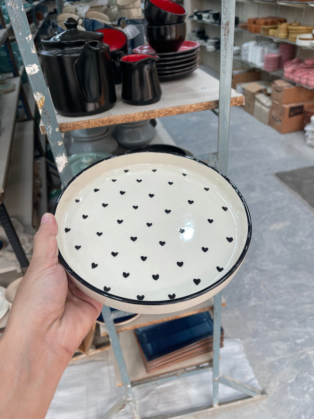 Leftover 8 inch Classic Plate ( Glossy Off-White with Black Hearts )
