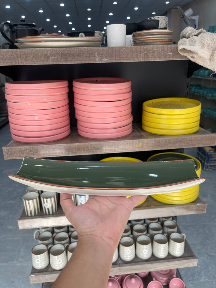 Leftover Curved Sushi Platter 14"x4" ( Dark Green Colorline )