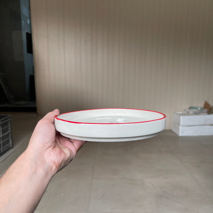 Leftover 8 inch Classic Plate ( Glossy Off-White with Red Hearts )