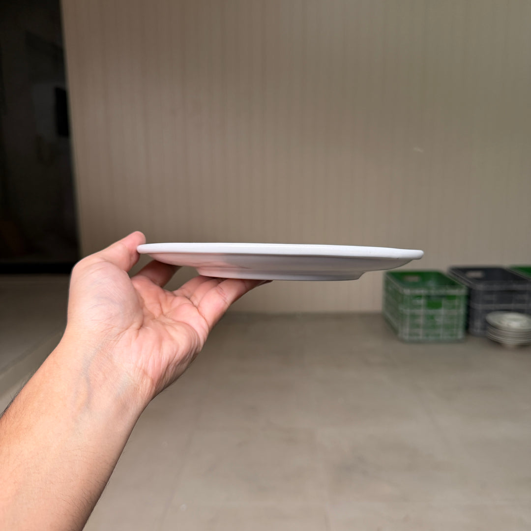 Leftover 8 inch Rimless Plate ( Snow Cocoa )
