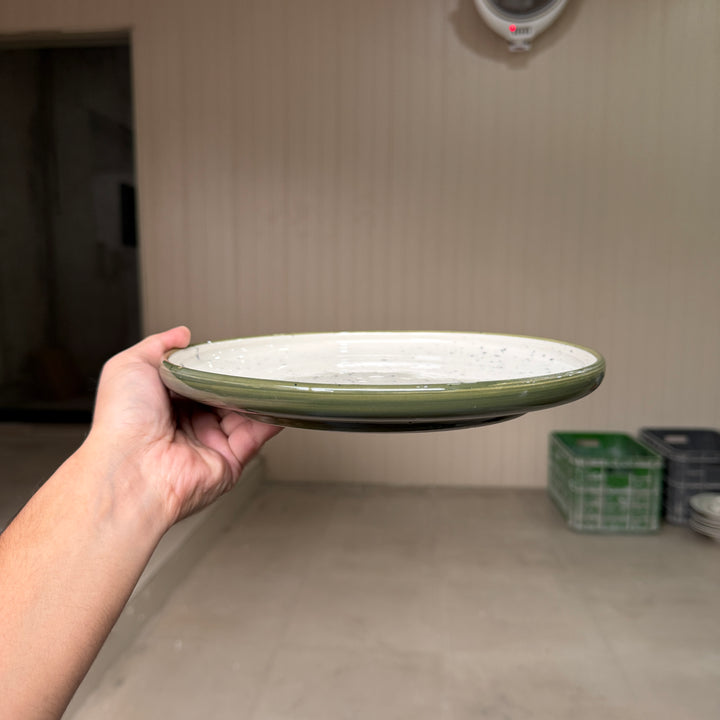 Leftover 10 inch Lite Classic Plate ( Outer Dark Green Colorline )