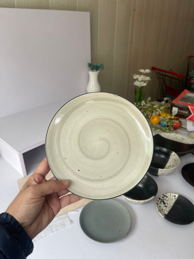 Leftover 8 inch Rimless Plate ( Grey Colorline with black rim )