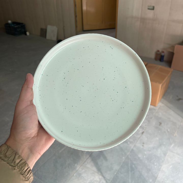 Leftover 8 inch Pebble Edge Plate ( Snow Breeze )