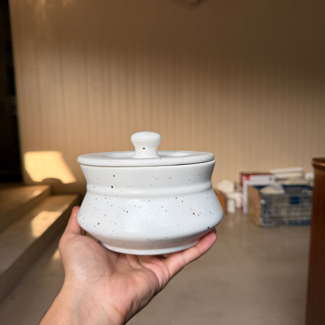 Leftover 5.5 inch Handi ( Snow Cocoa ) ( 700ml )