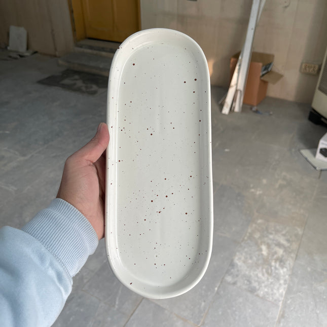 Leftover NV Oval Small Platter 12"x4.8" ( Snow Cocoa )