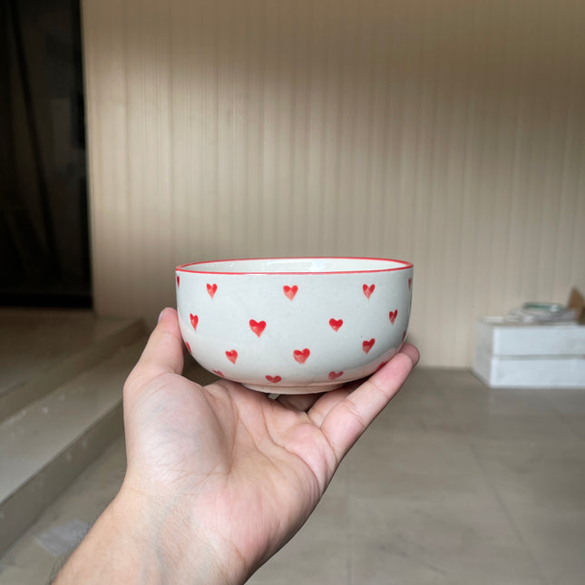 Leftover 4.5 inch Single Serving Bowl ( Glossy Off-White with Red Hearts )