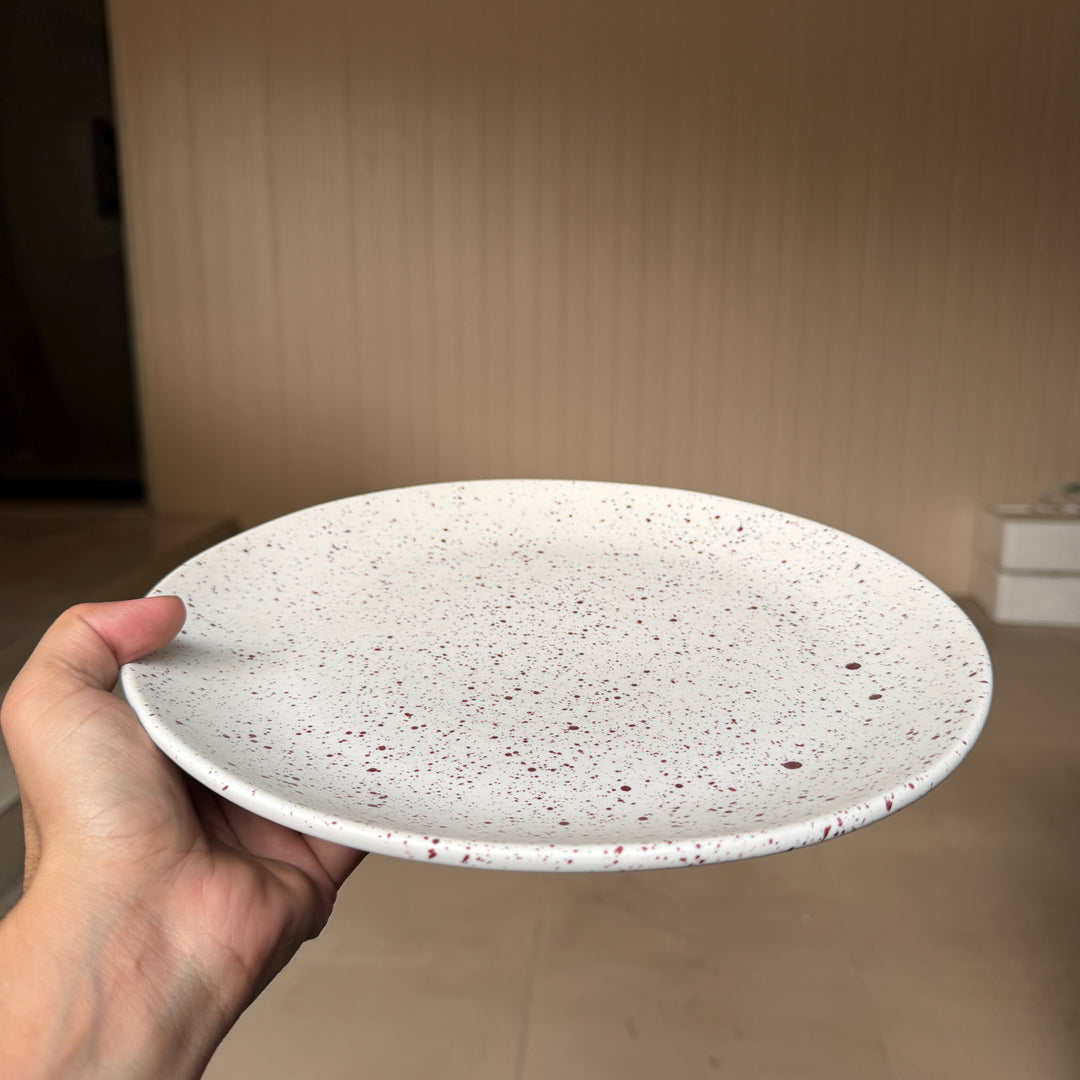 Leftover 11 inch Rimless Plate ( Snow Garnet )