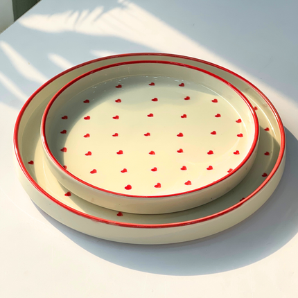 4-Person 16-Piece Breakfast Set ( Glossy Off-White with Red Hearts )