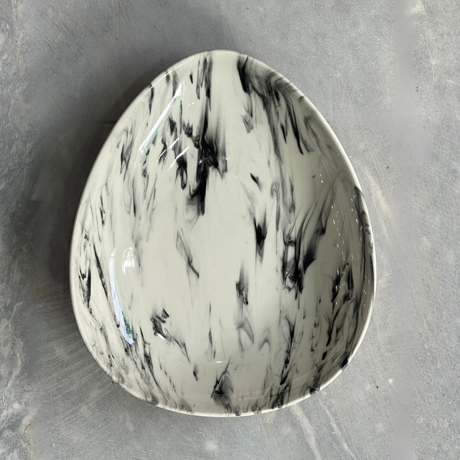 11"x9" Triangular Platter ( Black Marble )