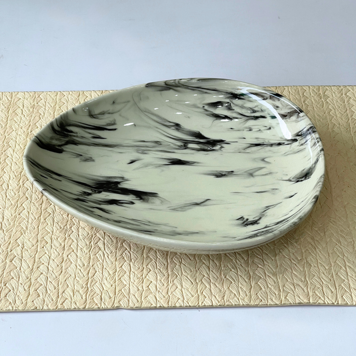 11"x9" Triangular Platter ( Black Marble )