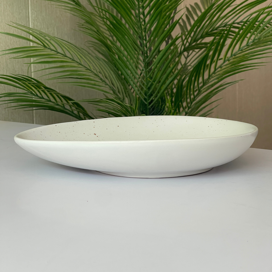11"x9" Triangular Platter ( Snow Cocoa )