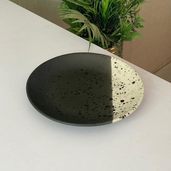 8.5 inch Rimless Plate ( Eclipse )
