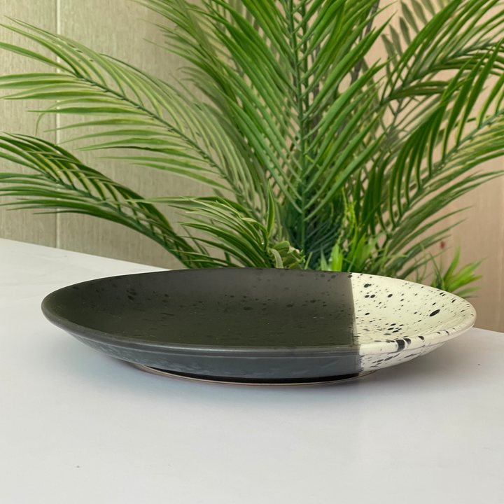 8.5 inch Rimless Plate ( Eclipse )