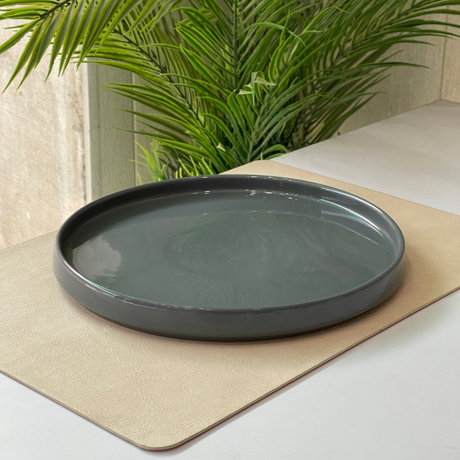 10 inch Classic Plate ( Glossy Dark Grey )
