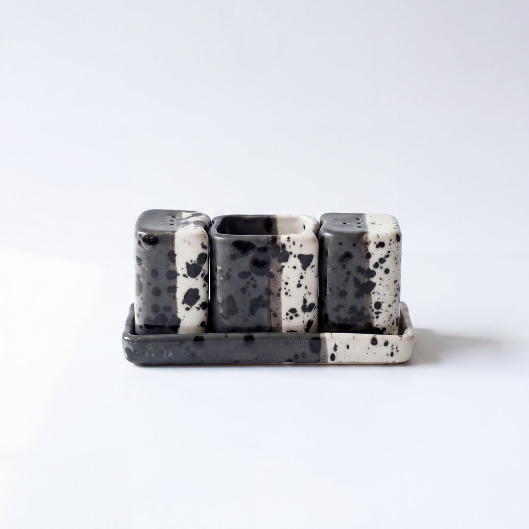 Salt Pepper Set ( Eclipse )