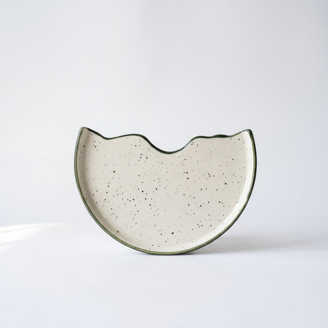 10 inch Half Classic Plate ( Outer Dark Green Colorline )