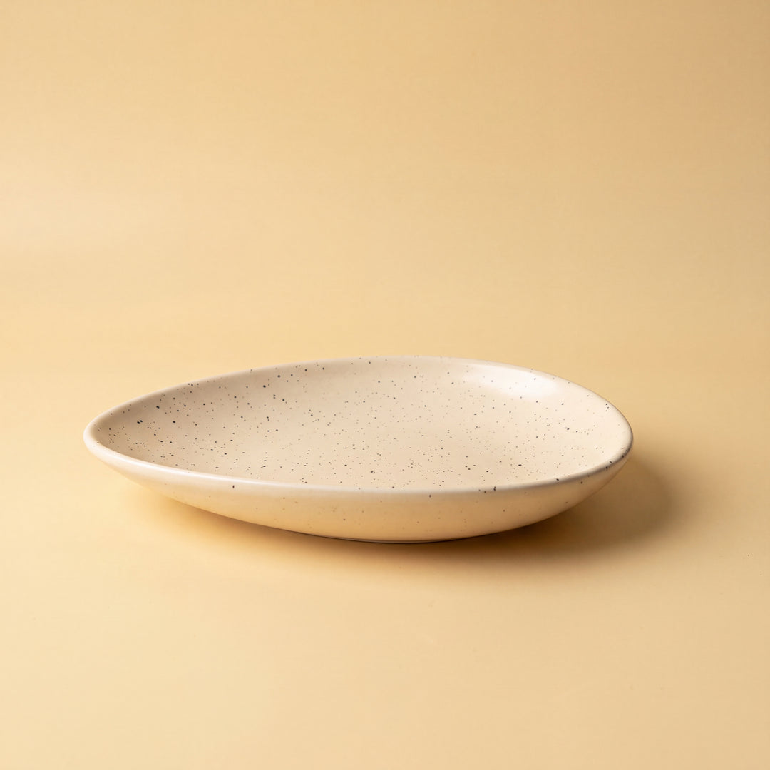11"x9" Triangular Platter ( Dune )