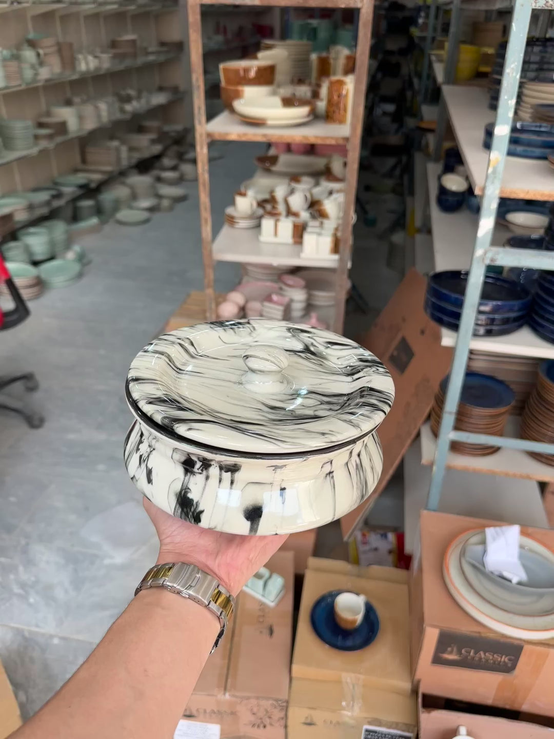 Leftover 8 inch Handi ( Black Marble )